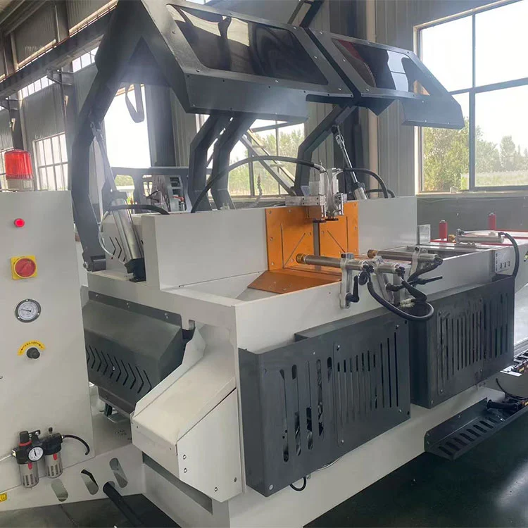 เครื่องเลื่อยปรับองศาอัตโนมัติ CNC สำหรับประตูหน้าต่างอลูมิเนียม