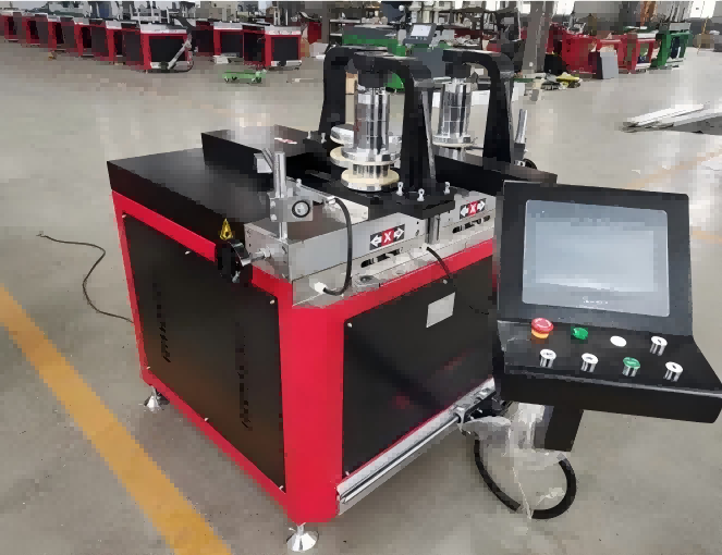 เครื่องดัดโปรไฟล์ CNC งานหนักสำหรับอลูมิเนียมและพีวีซี