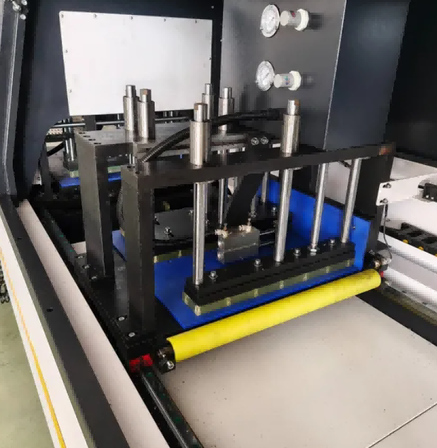 เลื่อยวงเดือน CNC ความแม่นยำสูงสำหรับโปรไฟล์อะลูมิเนียมอุตสาหกรรม